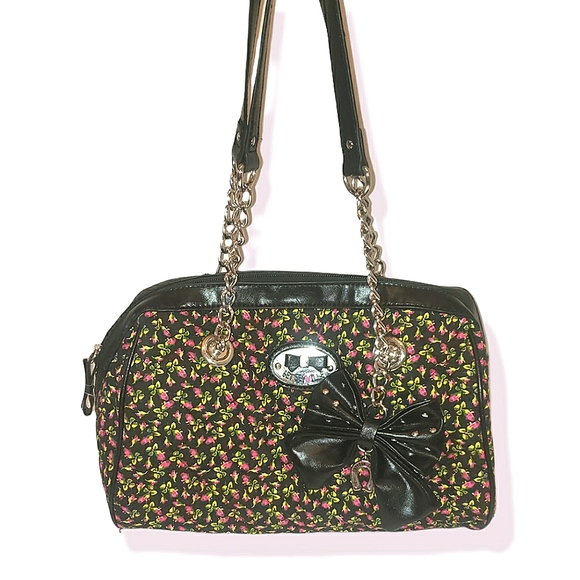 Betsey Johnson Betseyville Vegan Floral Stud Bow  Quilted Shoulder Bag Purse - Picture 3 of 17